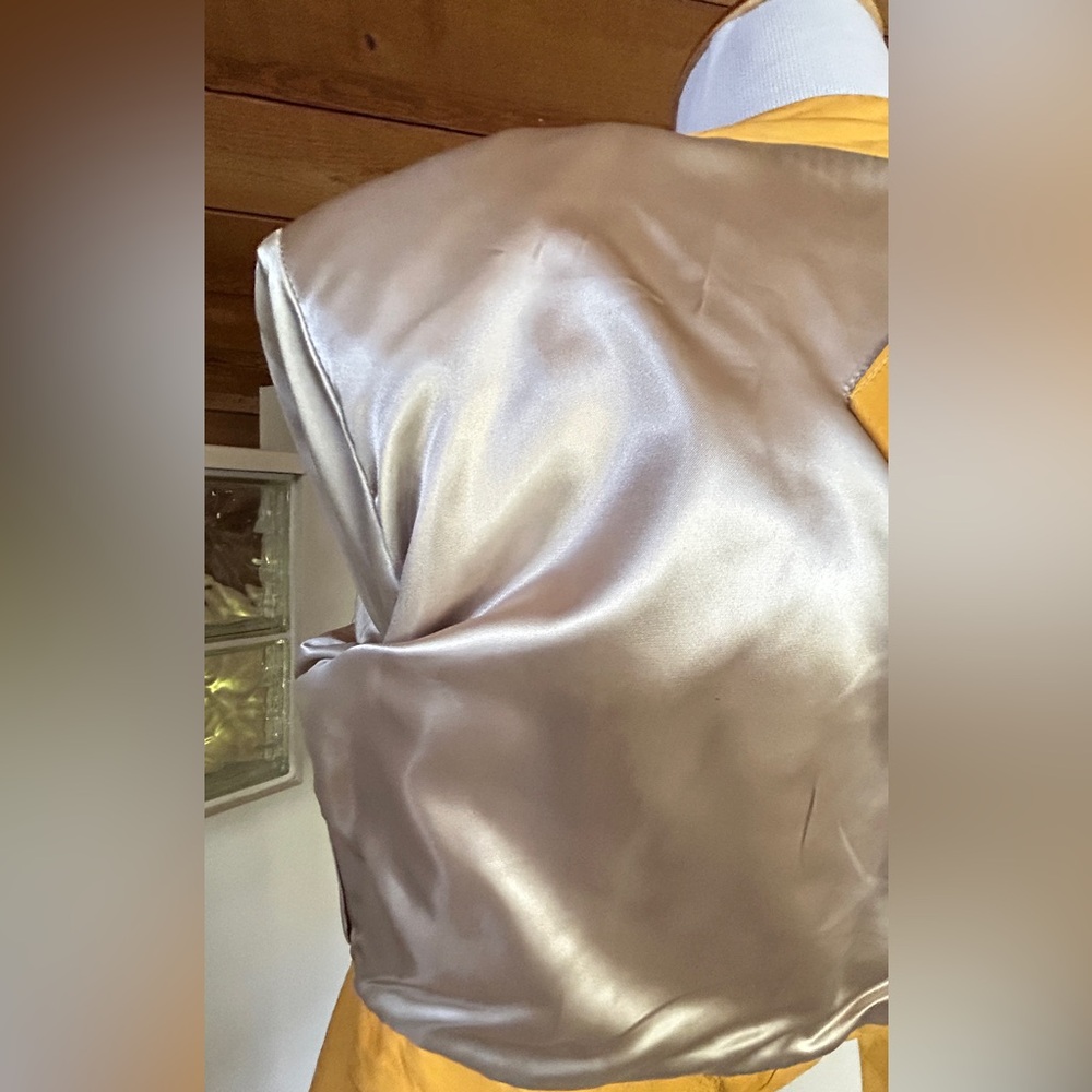 BEAUTIFUL DEER SKIN FRINGE JACKET - Picture 13 of 14